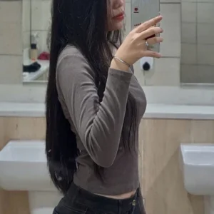 Ao-Croptop-Dai-Tay-Om-Body