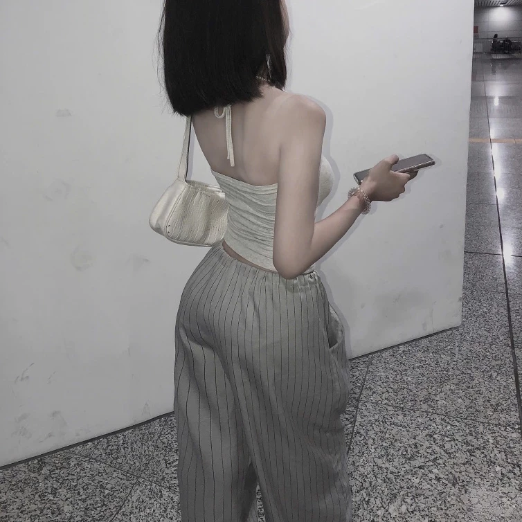 Set Áo Hai Dây Croptop Kèm Quần Kẻ Sọc Streetwear